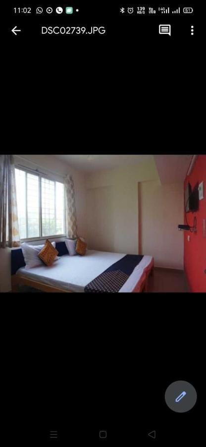 Hotel O Chalukya Executive Phursungi Extérieur photo
